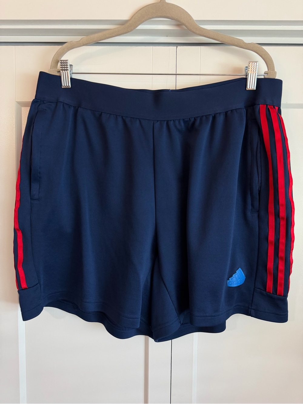 Adidas Men’s Navy Athletic Shorts with Red Stripe, Size XXL - 0189